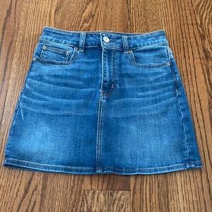 American Eagle Next Level Stretch,Super Hi Rise Mini Skirt,Like New,size: 2 Long